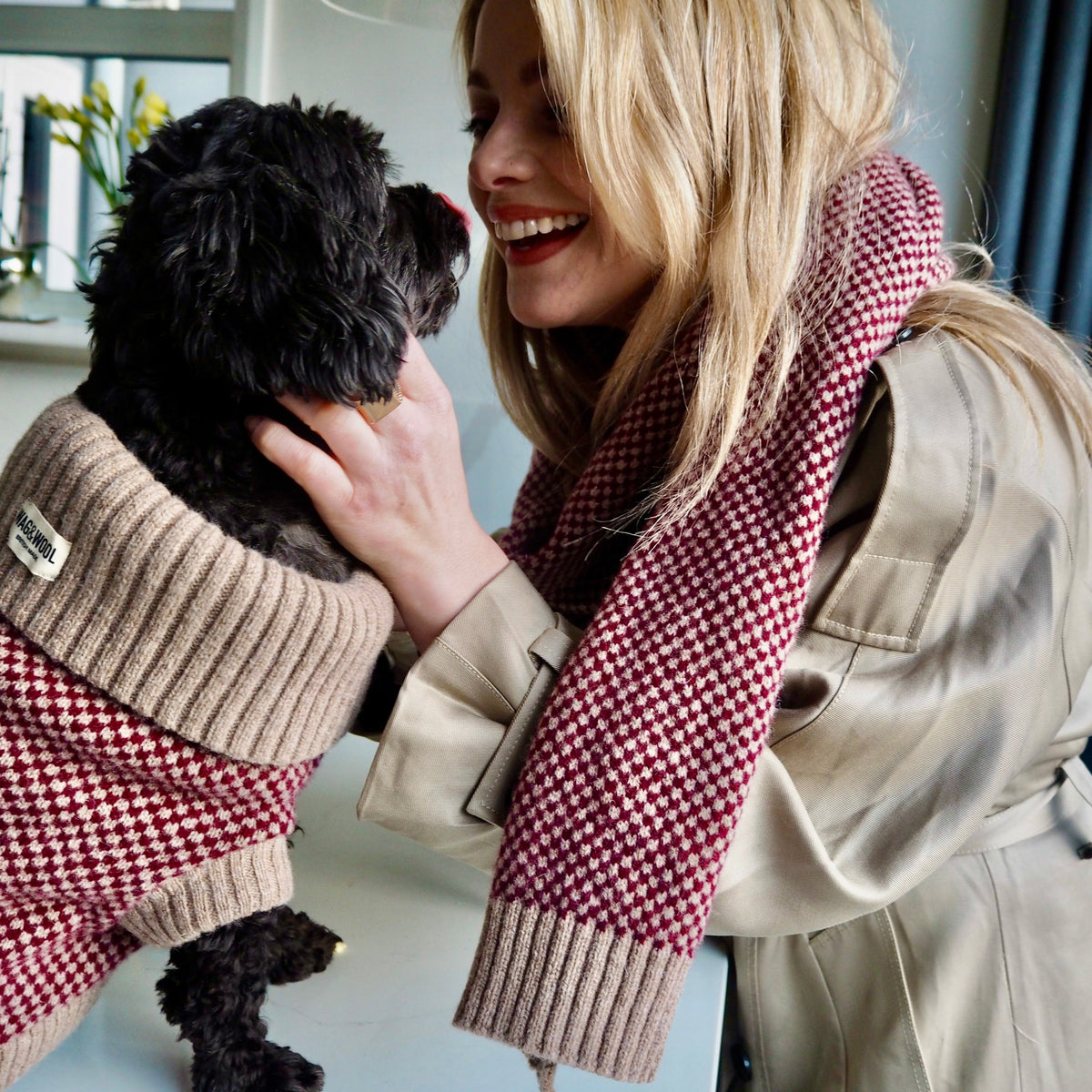 Burgundy Merino Lambswool Scarf – Heritage Style with Modern Elegance