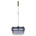 Fynalite Xl Shavings Fork Long Handle with Cage