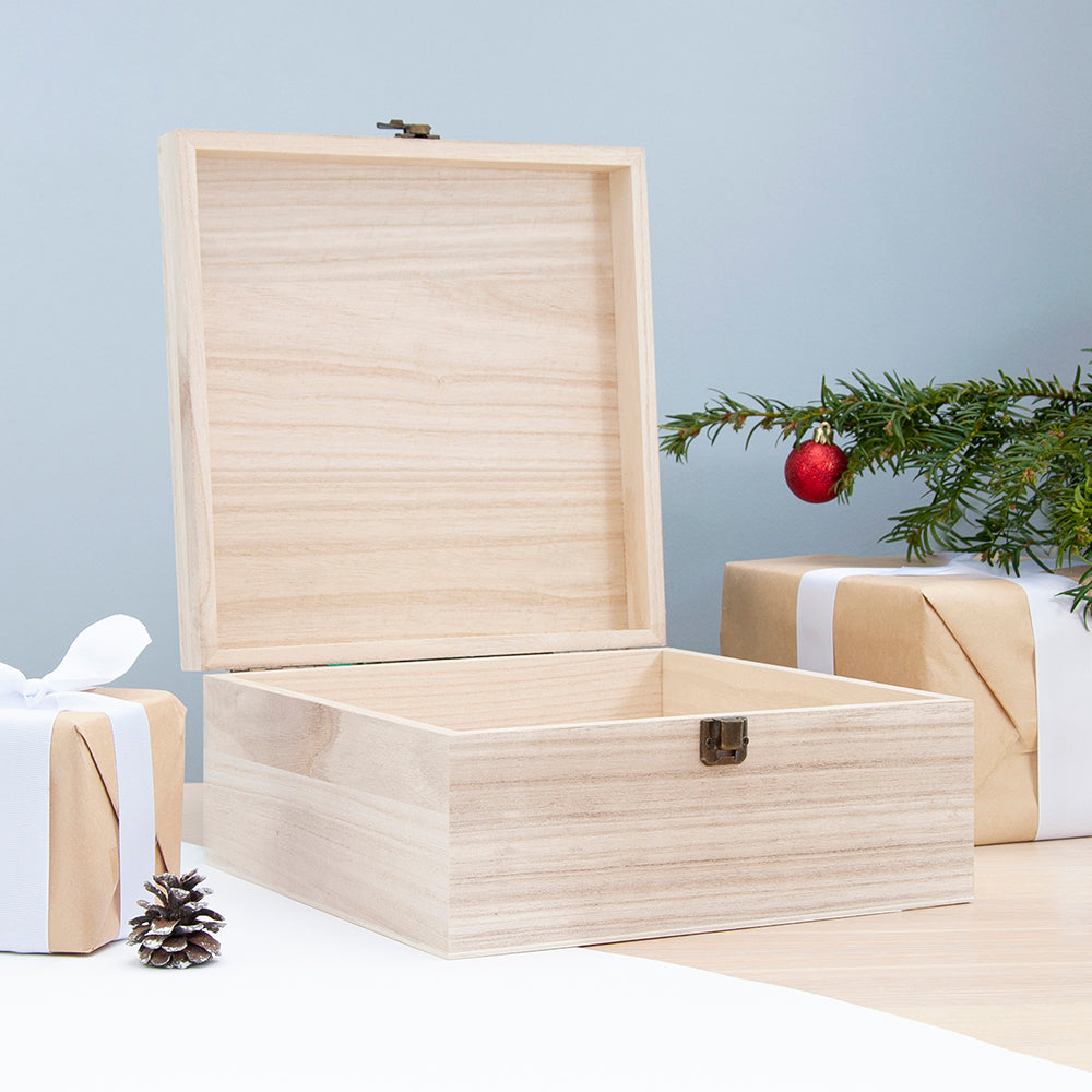 Personalised Gradient Family Christmas Eve Box
